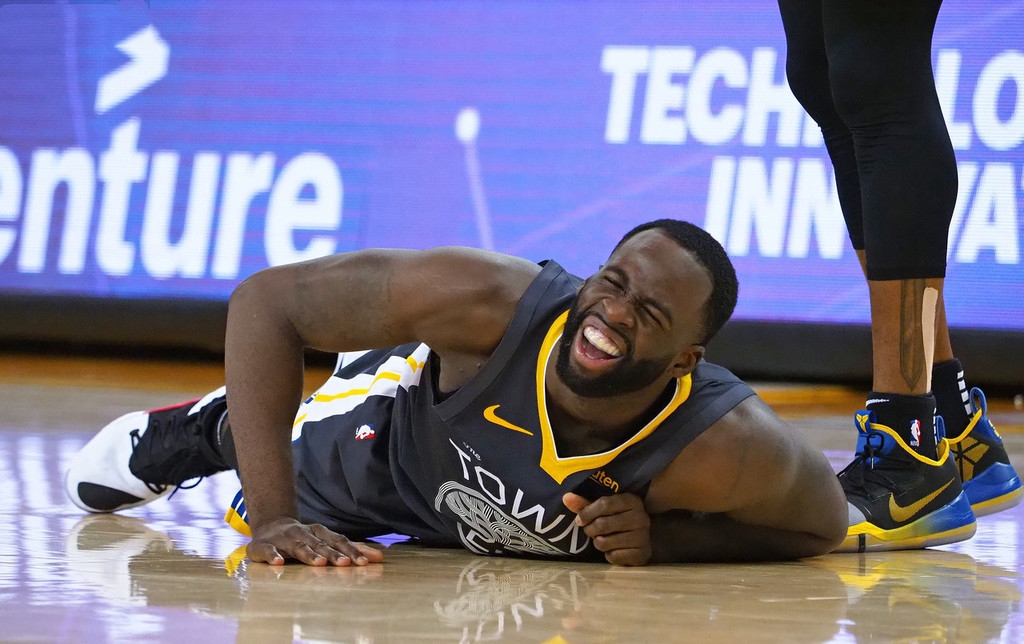  沃尔夫斯堡防守稳固，零封对手收获三分