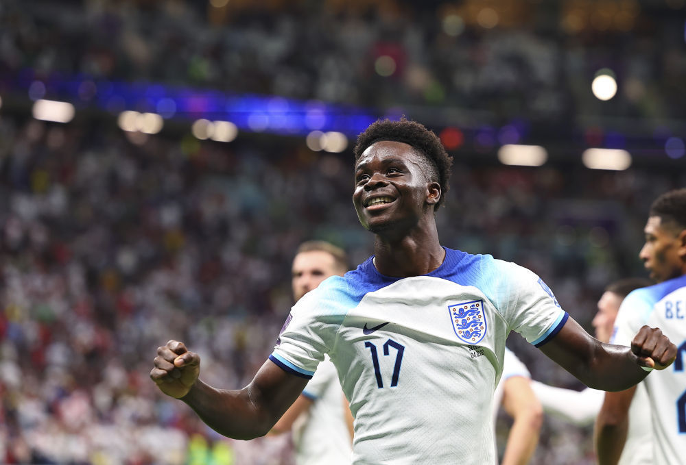  霍芬海姆青春风暴席卷赛场大胜对手